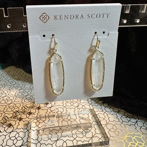 EUC Layla Gold & White Drop Earrings - Picture 6 of 7